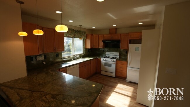Photo - 731 Santiago Ave