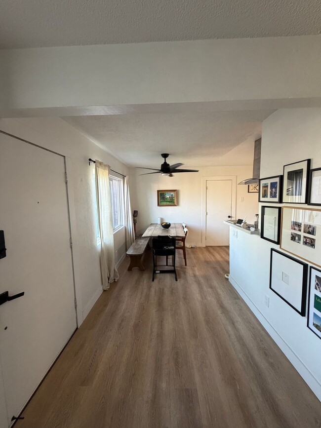 Photo - 555-557 8th St. Unidad 557