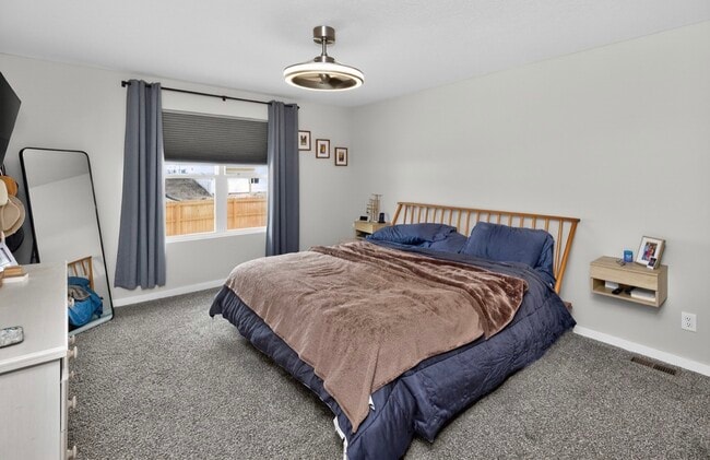 Photo - 2843 E 50th Ct