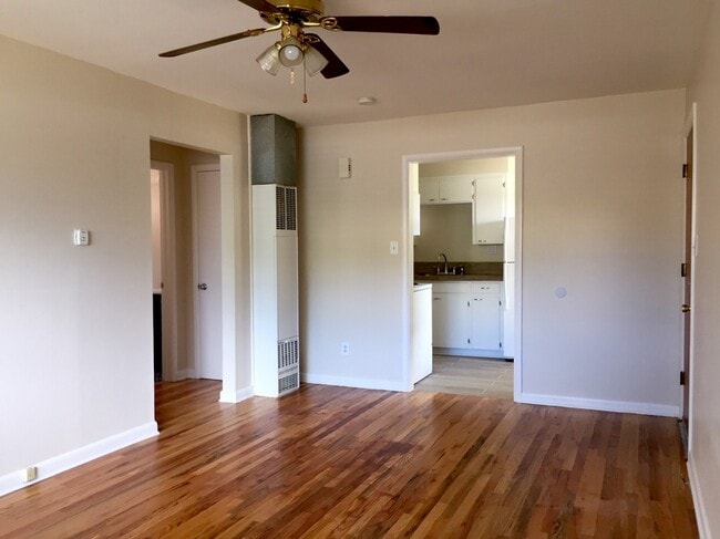 Building Photo - 114 N. Ash St. Unit 118 Rental