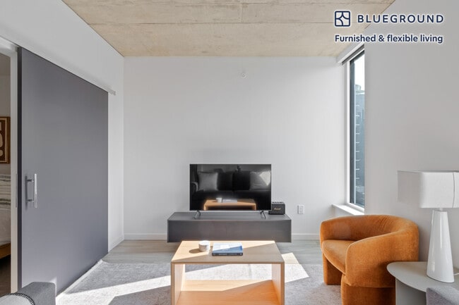 Photo - 210 8th Ave N Unidad FL21-ID500