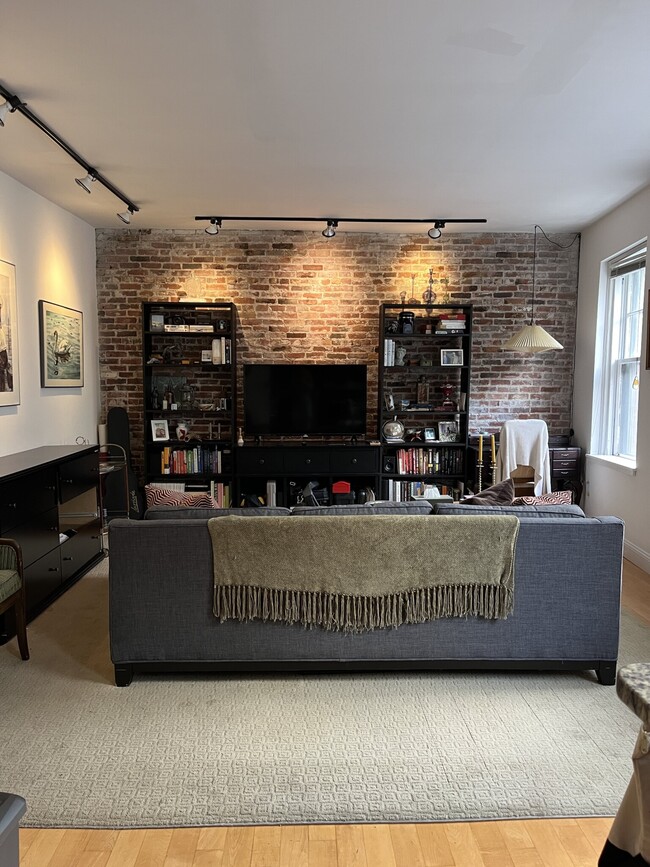 Photo - 68 Phillips St Condo Unit 5