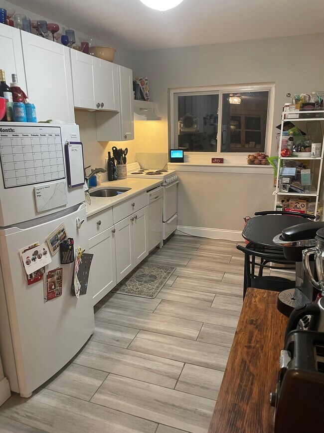 Photo - 63 Selkirk Rd