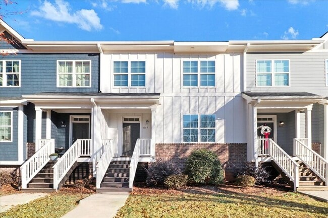 Photo - 857 S Franklin St