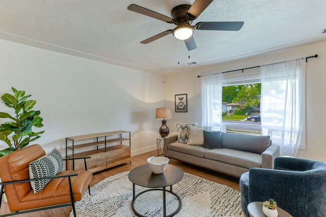 Photo - 1005 Gold St
