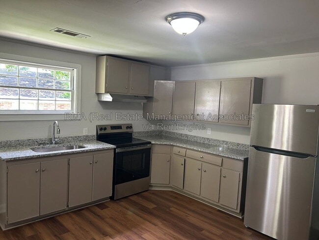 Photo - 1340 Drewery Ave Unidad A