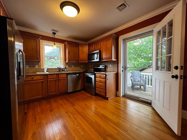 Photo - 92 Alder St Unit 2
