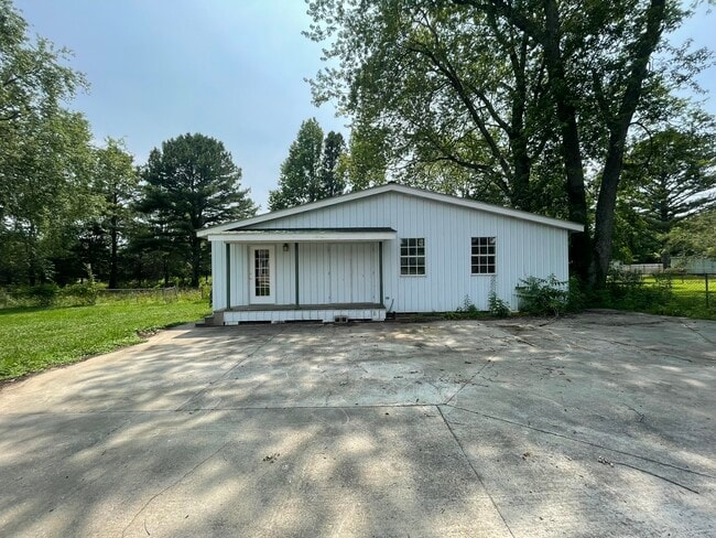 Photo - 1406 Old Estill Springs Rd