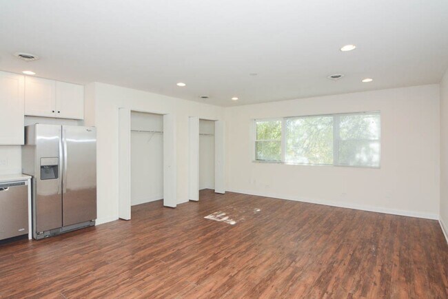 Photo - 3940 N Pulaski Rd Unit 2F