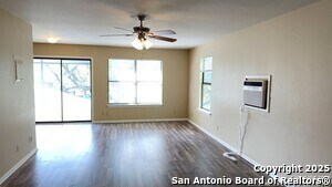 3815 Ridgeline Dr Unit UPSTAIRS APARTMENT