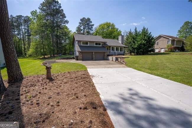 Building Photo - 1540 Magnolia Pl