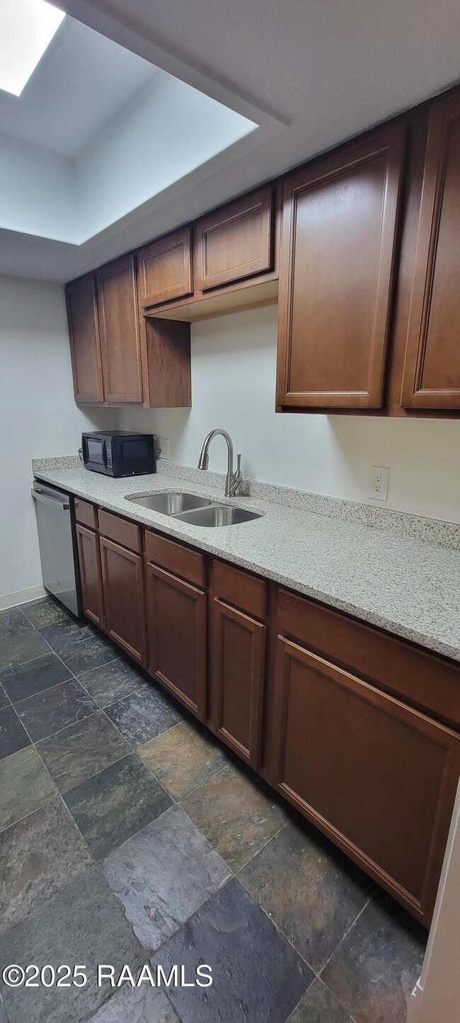 Photo - 3121 Johnston St Unit 207