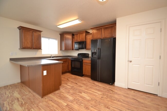 1989 Belmont Dr