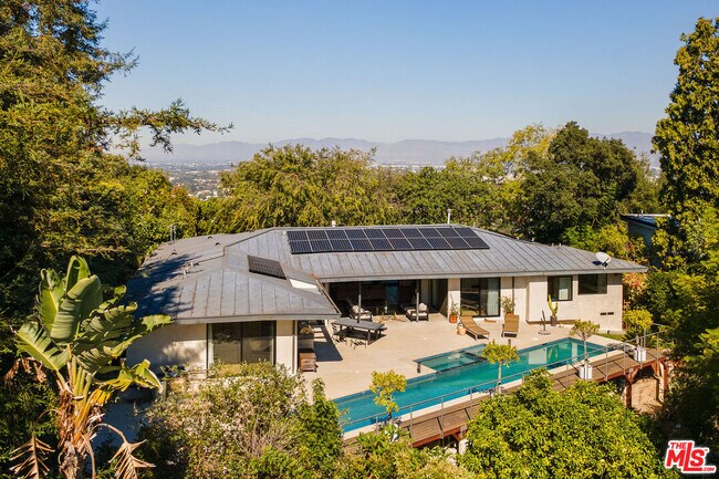 Building Photo - 11460 Laurelcrest Rd