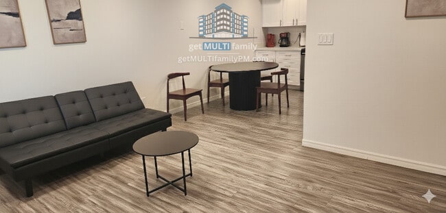 Photo - 515 W Pebble Beach Dr Unit # 515