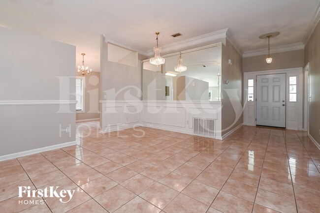 Photo - 4576 Antler Hill Dr E