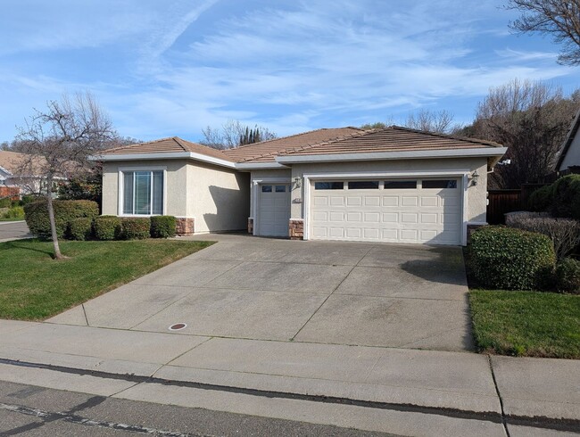 Building Photo - Beautiful 2 Bedroom and 2 Bathroom Home with 3 Car Garage in 55+ Gated Community $2,995.00