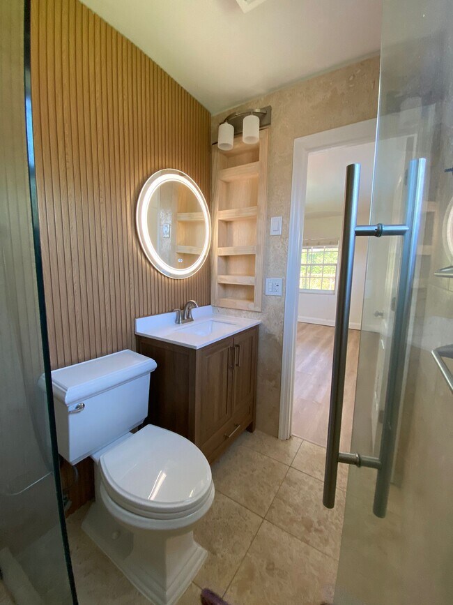 Photo - 19253 Carolina Cir