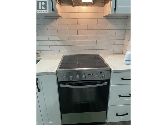 Photo - 4287 Napier St