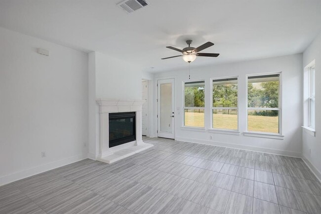 Photo - 182 Yarbrough Dr
