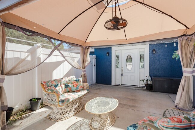 Photo - 819 10th St SW