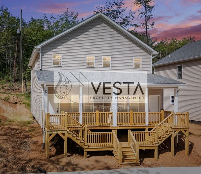 Building Photo - 13 Rolos Wy
