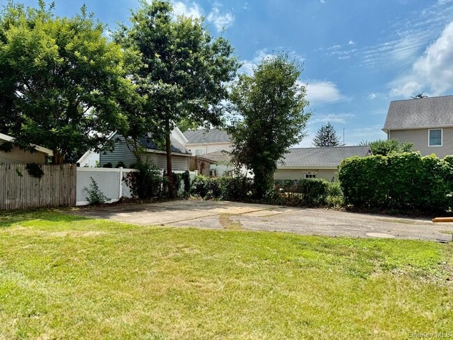 Photo - 223 Jackson Ave