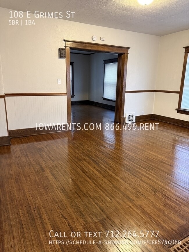 Photo - 108 E Grimes St