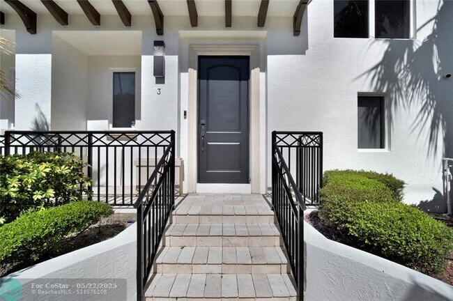 Photo - 425 N Ocean Blvd