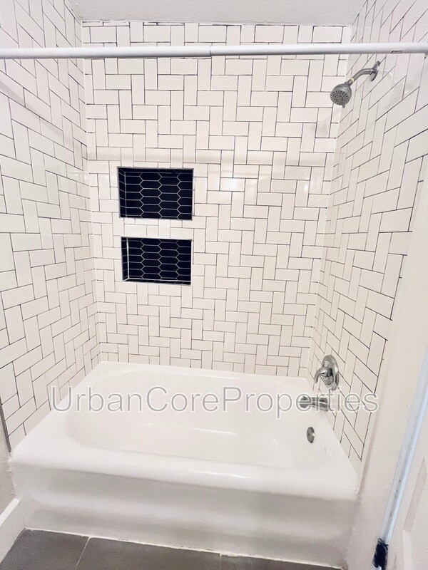 Photo - 360 13th Ave NE Unit #24