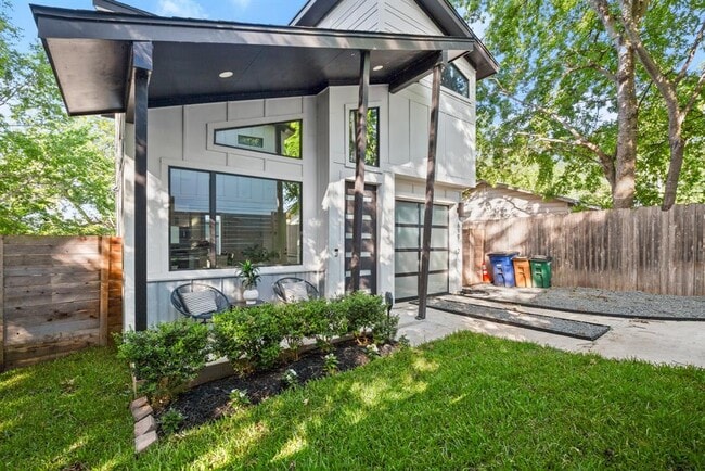 Photo - 619 Hammack Dr