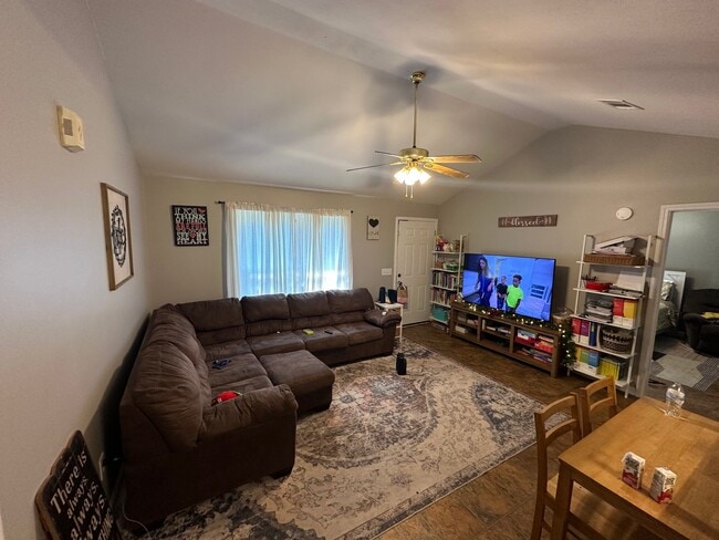 Photo - 83 Lee Road 735