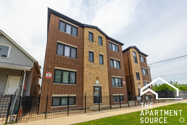Building Photo - 738 N Avers Ave Unit 3S Rental