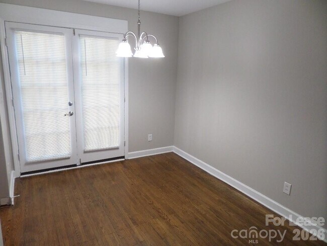 Photo - 4335 Hathaway St