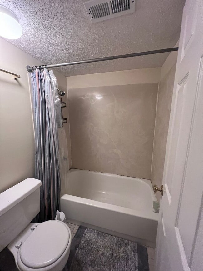 Photo - 449 Harper Ave