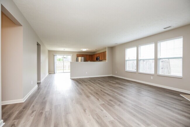Photo - 352 Stewart Springs Dr