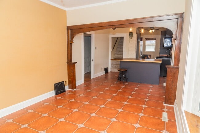 Photo - 1151 Hamline Ave N