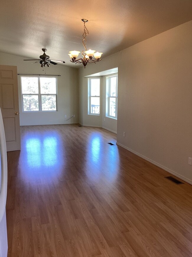 Photo - Charming Hillside Retreat in Prescott’s Highly Desirable Mountain Club