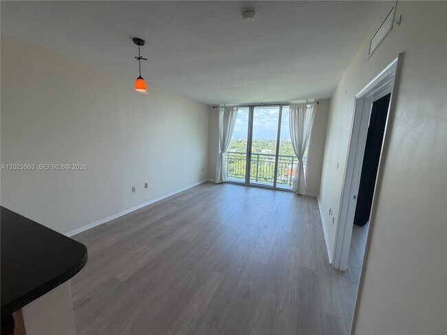 Photo - 2021 SW 3rd Ave Unit 902
