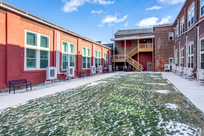 Courtyard - The Majestic