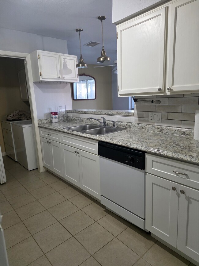 Photo - 12406 Sungate Ln