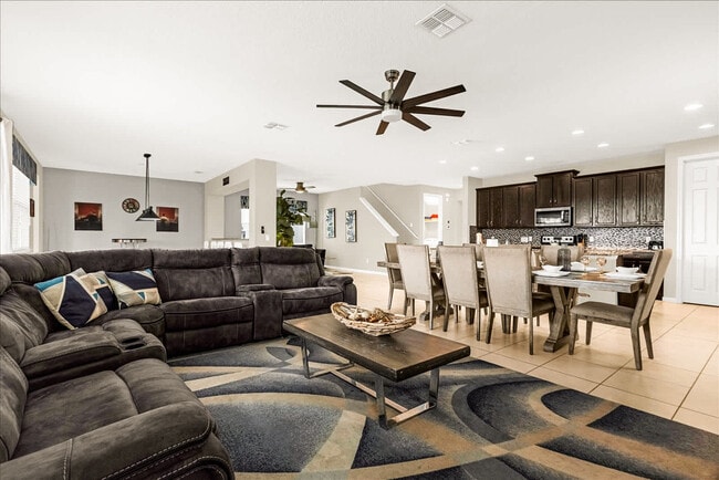 Building Photo - 9013 Sunshine Ridge Loop