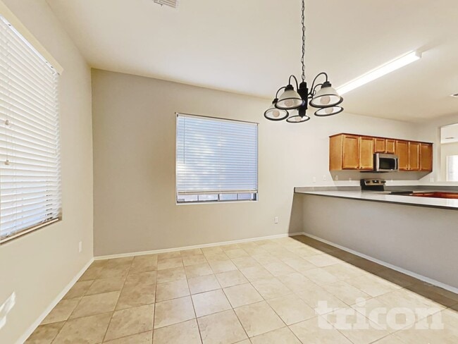 Photo - 45209 Miraflores St