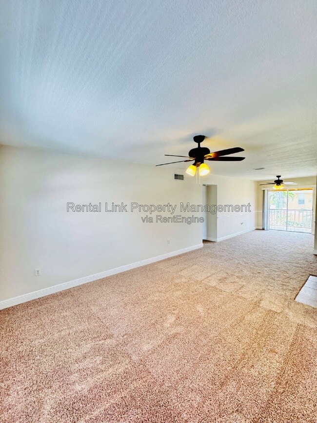 Photo - 12664 Kenwood Ln Unit Apartment C