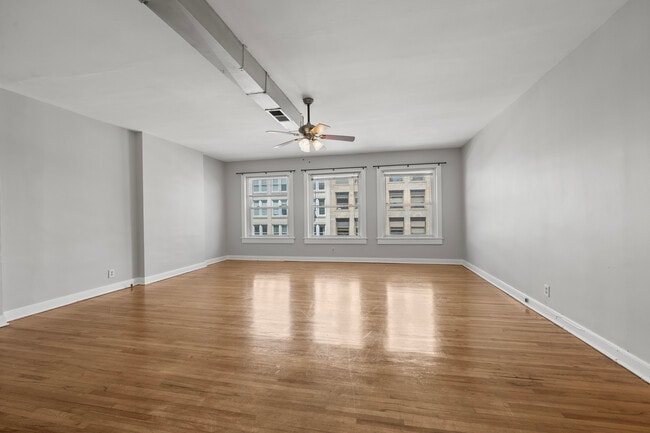 Building Photo - 63 E Gay St Unit 63 and a half Rental