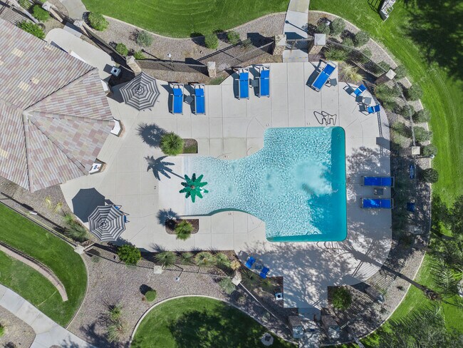 Bella Mirage apartments — community photo