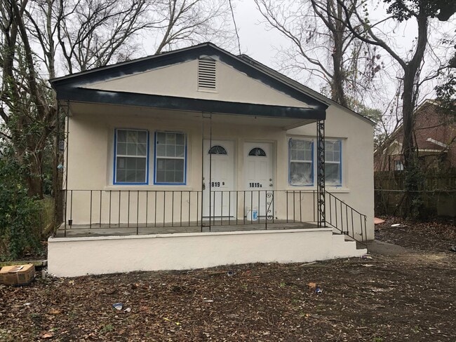 Building Photo - 1819 English St Unit 1819 English St A Rental
