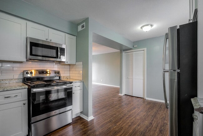 Photo - 4115 Warwick Blvd