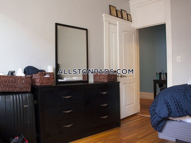 Photo - 86 Glenville Ave Unit 10