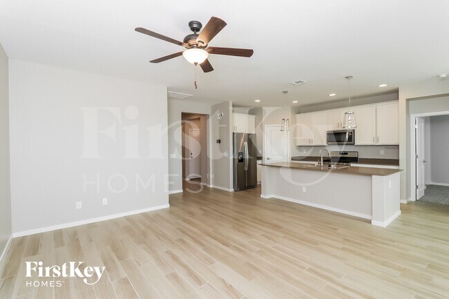 Photo - 10245 W Wood St